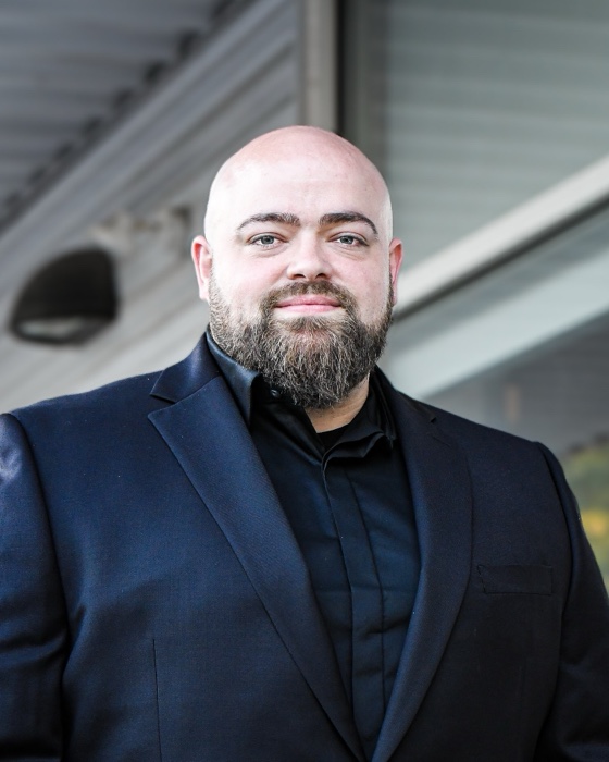 Josh Flibotte, Co-Founder and Integrator at Commercial Office Interiors