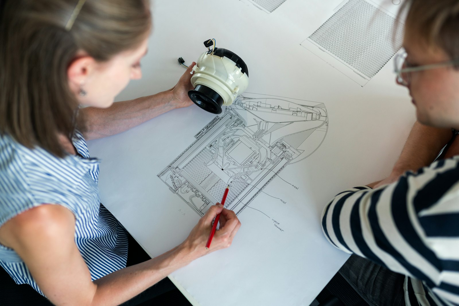 What Architects and Designers Should Expect From a Furniture Dealer